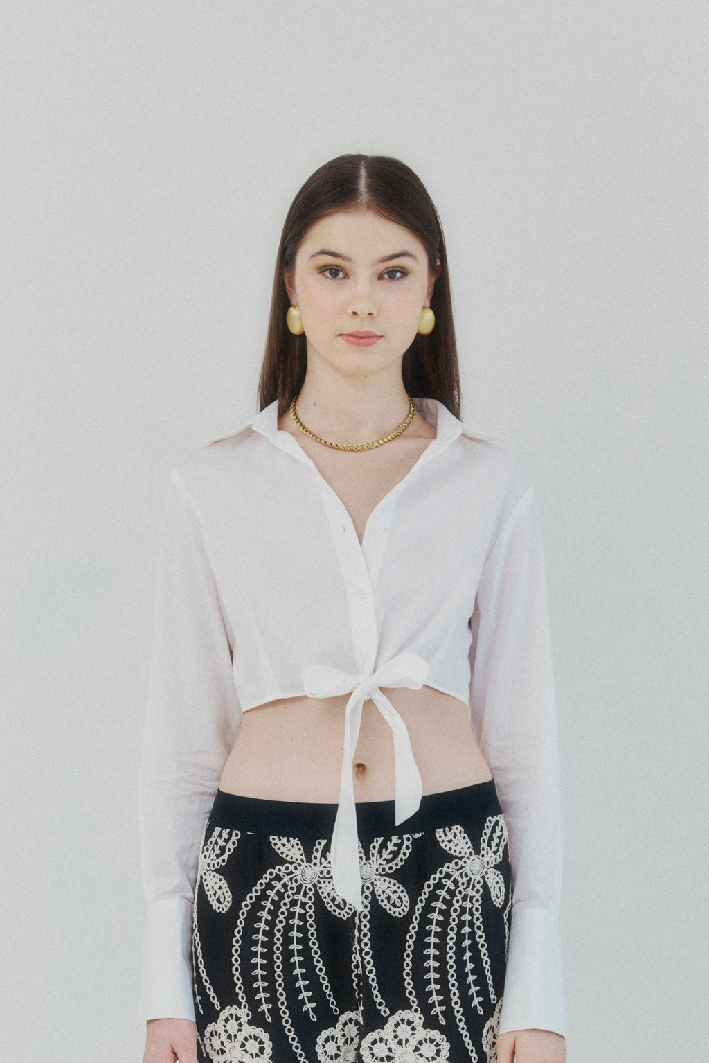 White Knot‑Front Cotton Linen Cropped Shirt